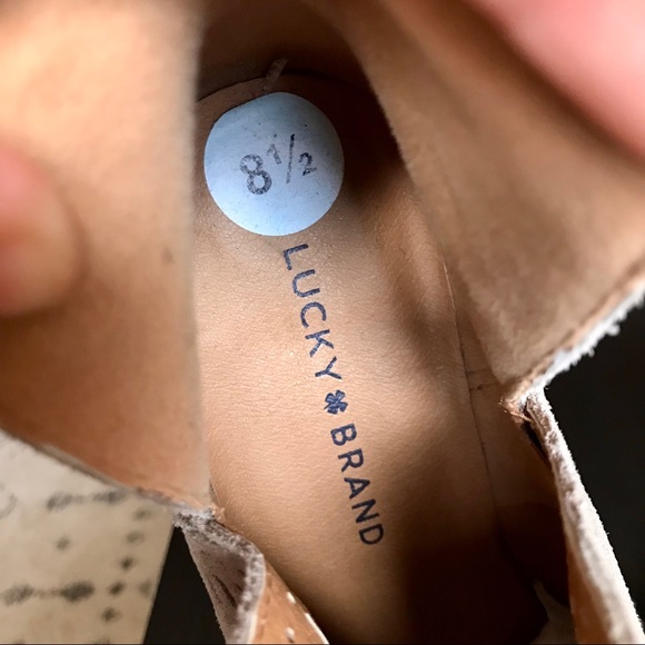 LUCKY BRAND FRANCEE TAN SUEDE BOOTIES SIZE 8.5 - Picture 7 of 8